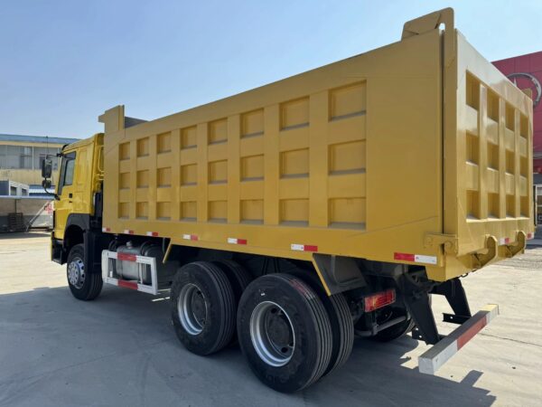 HOWO 6x4 DUMP TRUCK - Image 5