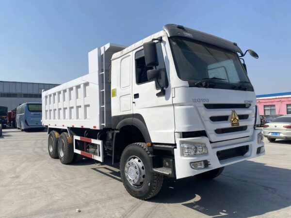 HOWO 6x4 RHD DUMP TRUCK - Image 4