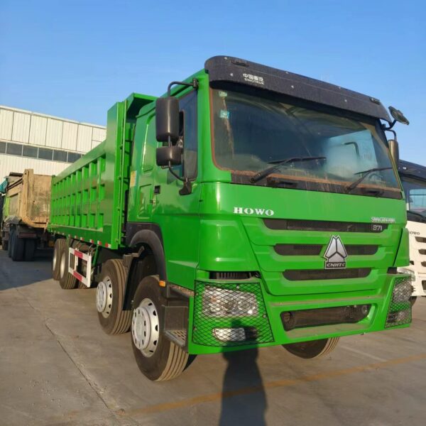 HOWO 8x4 RHD DUMP TRUCK