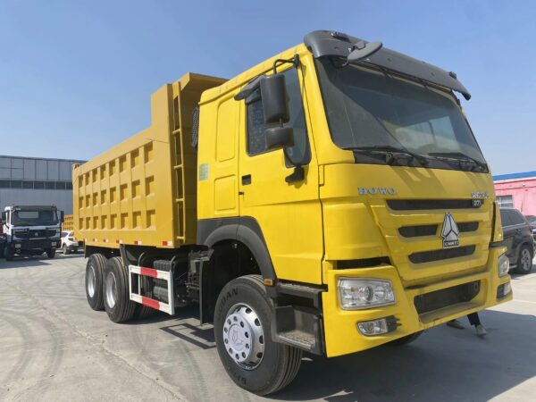 HOWO 6x4 DUMP TRUCK - Image 3